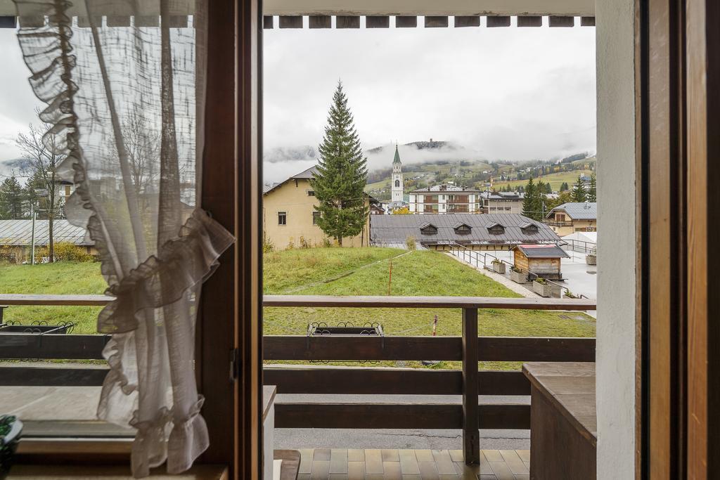 Villa Riadezeto - Stayincortina Кортіна-д'Ампеццо Екстер'єр фото